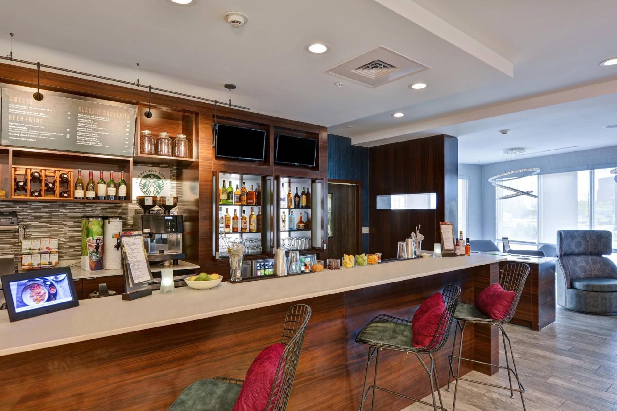 Courtyard By Marriott Long Island Islip/Courthouse Complex Hotel Central Islip Exterior foto